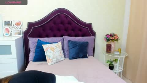 Snapshot of seastar777 chatting on 02/26/25, 09:53 Barbara today here my friend Angela online show from 02/26/25, 09:53