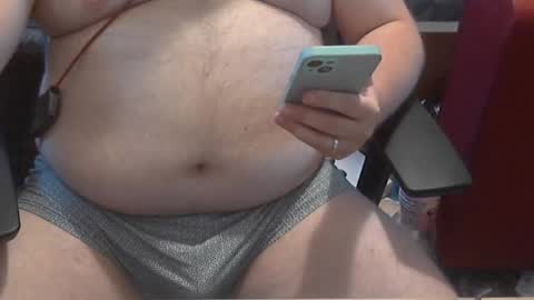 Snapshot of seathrough chatting on 09/15/25, 06:35 Falco J online show from 09/15/25, 06:35