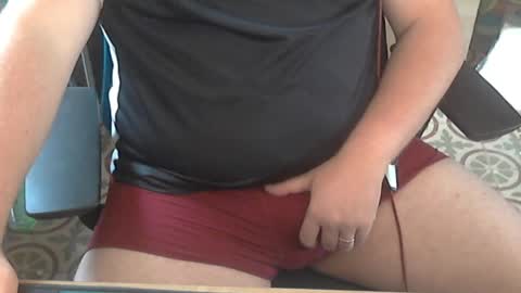 Snapshot of seathrough chatting on 10/14/25, 08:37 Falco J online show from 10/14/25, 08:37