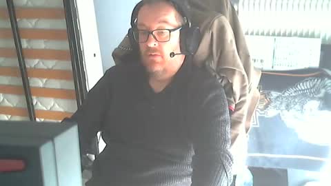 Snapshot of seba881975 chatting on 11/11/25, 08:36 Sba Fr online show from 11/11/25, 08:36