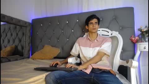 sebalexis7 online show from 10/21/25, 03:18