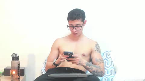 Snapshot of sebas_1122 chatting on 03/17/26, 08:01 SEBASTIAN online show from 03/17/26, 08:01