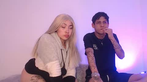 Snapshot of sebas_and_mila chatting on 09/28/25, 02:39  CAMILA Y SEBASTIAN online show from 09/28/25, 02:39