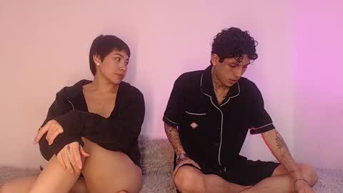 Snapshot of sebas_and_mila chatting on 10/20/25, 09:10  CAMILA Y SEBASTIAN online show from 10/20/25, 09:10
