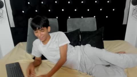 Sebastian Alvarez online show from 11/25/25, 08:31