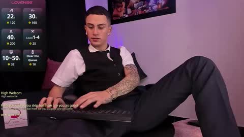 Sebastian online show from 09/20/25, 03:18