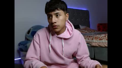 Snapshot of sebas_ross04 chatting on 12/14/25, 07:03 sebas_ross04 online show from 12/14/25, 07:03