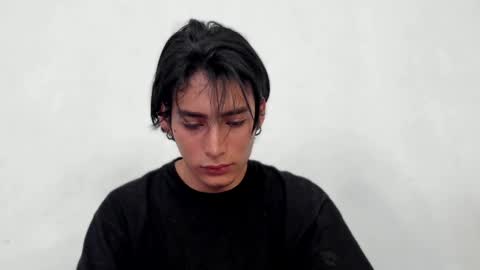 Snapshot of sebas_rosse chatting on 12/01/24, 04:29 sebastian online show from 12/01/24, 04:29