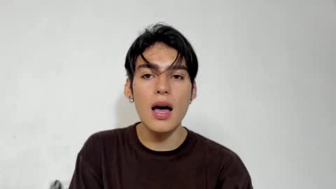 Snapshot of sebas_rosse chatting on 12/03/24, 02:25 sebastian online show from 12/03/24, 02:25