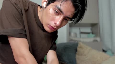 Snapshot of sebas_rosse chatting on 01/27/25, 09:23 sebastian online show from 01/27/25, 09:23