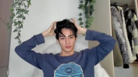 Snapshot of sebas_rosse chatting on 03/08/25, 05:07 sebastian online show from 03/08/25, 05:07