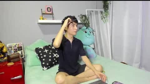 Snapshot of sebas_rosse chatting on 06/02/26, 11:18 sebastian online show from 06/02/26, 11:18