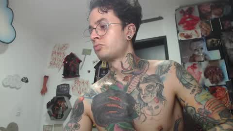 Snapshot of sebasbigdick_ chatting on 04/05/26, 06:32 spityio instagram online show from 04/05/26, 06:32