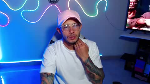 Snapshot of sebastian_025 chatting on 09/13/25, 10:37 Sebastian online show from 09/13/25, 10:37