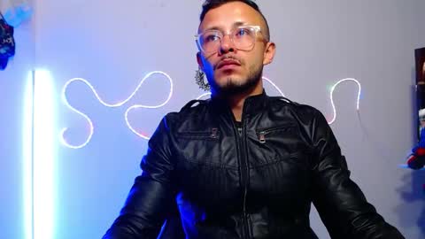 Snapshot of sebastian_025 chatting on 10/11/25, 08:13 Sebastian online show from 10/11/25, 08:13