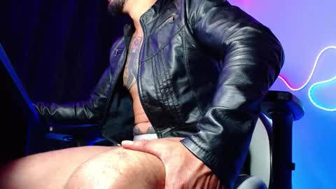 Snapshot of sebastian_025 chatting on 03/28/26, 02:11 Sebastian online show from 03/28/26, 02:11