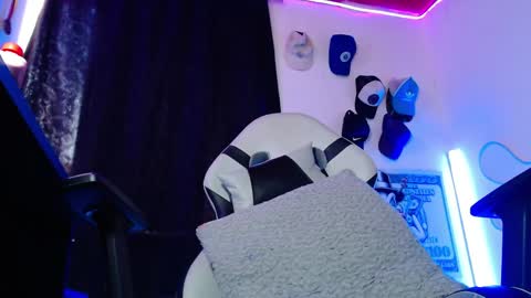 Snapshot of sebastian_025 chatting on 04/01/26, 07:00 Sebastian online show from 04/01/26, 07:00