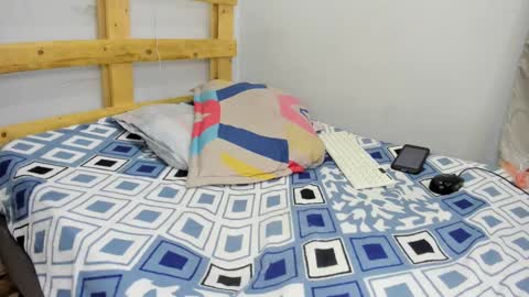 sebastian 0422 online show from 01/29/25, 10:43