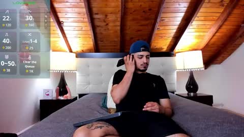 Snapshot of sebastian_berne chatting on 12/19/25, 07:32 Sebastian Berne online show from 12/19/25, 07:32