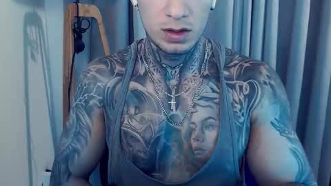 Snapshot of sebastian_muss chatting on 09/22/25, 09:50 Sebastian online show from 09/22/25, 09:50