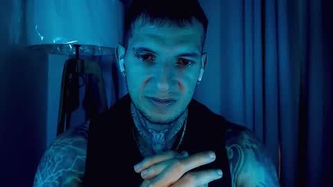 Snapshot of sebastian_muss chatting on 09/28/25, 01:16 Sebastian online show from 09/28/25, 01:16