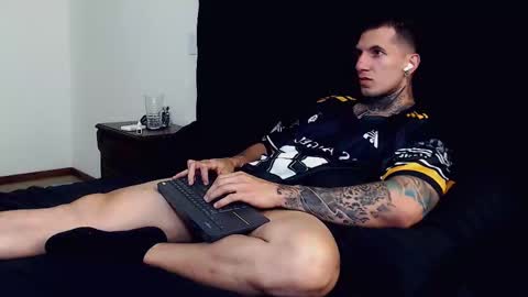 Snapshot of sebastian_muss chatting on 10/09/25, 11:36 Sebastian online show from 10/09/25, 11:36