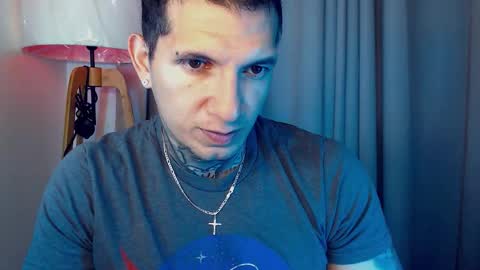 Snapshot of sebastian_muss chatting on 11/09/25, 01:09 Sebastian online show from 11/09/25, 01:09