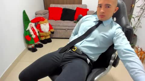 Snapshot of sebastian_oconnor77 chatting on 12/30/24, 12:31 juan  sebastian online show from 12/30/24, 12:31