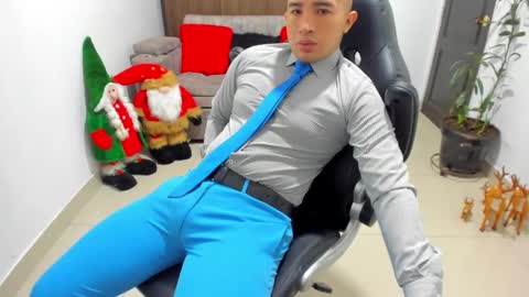 Snapshot of sebastian_oconnor77 chatting on 01/02/25, 12:46 juan  sebastian online show from 01/02/25, 12:46