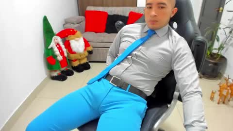 Snapshot of sebastian_oconnor77 chatting on 01/06/25, 03:19 juan  sebastian online show from 01/06/25, 03:19