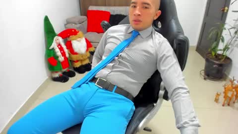 Snapshot of sebastian_oconnor77 chatting on 01/06/25, 06:20 juan  sebastian online show from 01/06/25, 06:20