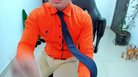 Snapshot of sebastian_oconnor77 chatting on 01/09/25, 04:28 juan  sebastian online show from 01/09/25, 04:28