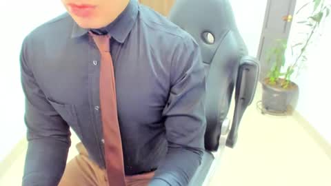Snapshot of sebastian_oconnor77 chatting on 01/16/25, 03:35 juan  sebastian online show from 01/16/25, 03:35