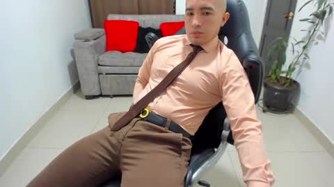 Snapshot of sebastian_oconnor77 chatting on 01/18/25, 12:15 juan  sebastian online show from 01/18/25, 12:15