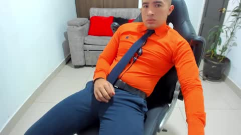 Snapshot of sebastian_oconnor77 chatting on 01/27/25, 12:16 juan  sebastian online show from 01/27/25, 12:16