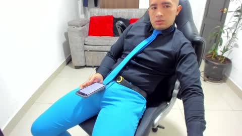 Snapshot of sebastian_oconnor77 chatting on 01/28/25, 12:11 juan  sebastian online show from 01/28/25, 12:11