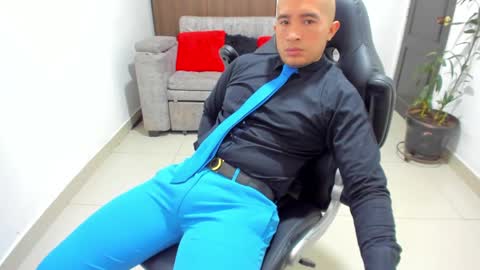 Snapshot of sebastian_oconnor77 chatting on 01/28/25, 03:14 juan  sebastian online show from 01/28/25, 03:14