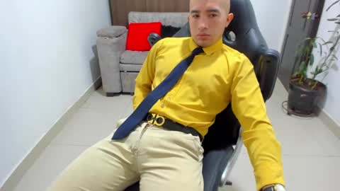Snapshot of sebastian_oconnor77 chatting on 01/29/25, 12:13 juan  sebastian online show from 01/29/25, 12:13