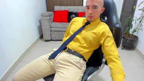Snapshot of sebastian_oconnor77 chatting on 01/29/25, 06:18 juan  sebastian online show from 01/29/25, 06:18