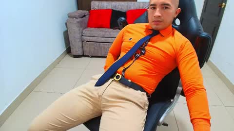 Snapshot of sebastian_oconnor77 chatting on 02/10/25, 06:24 juan  sebastian online show from 02/10/25, 06:24