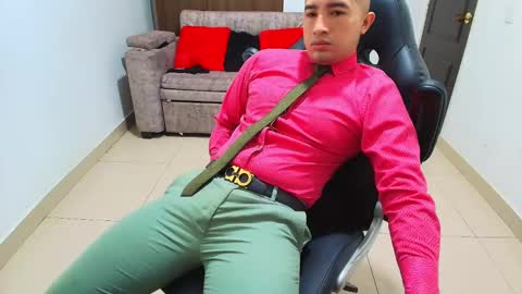 Snapshot of sebastian_oconnor77 chatting on 02/13/25, 12:21 juan  sebastian online show from 02/13/25, 12:21