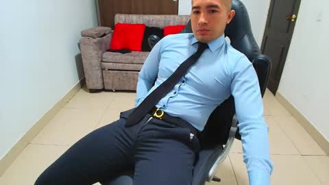 Snapshot of sebastian_oconnor77 chatting on 02/15/25, 12:54 juan  sebastian online show from 02/15/25, 12:54