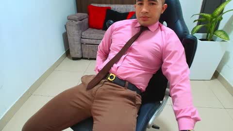 Snapshot of sebastian_oconnor77 chatting on 02/19/25, 07:16 juan  sebastian online show from 02/19/25, 07:16