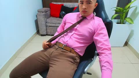 Snapshot of sebastian_oconnor77 chatting on 02/22/25, 12:40 juan  sebastian online show from 02/22/25, 12:40