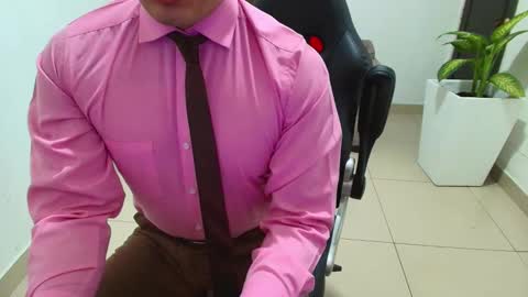 Snapshot of sebastian_oconnor77 chatting on 02/22/25, 06:52 juan  sebastian online show from 02/22/25, 06:52