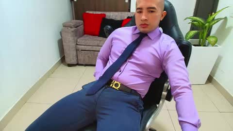 Snapshot of sebastian_oconnor77 chatting on 02/24/25, 04:36 juan  sebastian online show from 02/24/25, 04:36