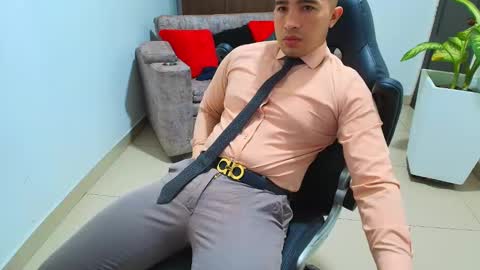 Snapshot of sebastian_oconnor77 chatting on 03/04/25, 12:12 juan  sebastian online show from 03/04/25, 12:12