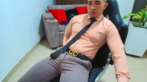 Snapshot of sebastian_oconnor77 chatting on 03/04/25, 03:15 juan  sebastian online show from 03/04/25, 03:15