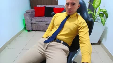 Snapshot of sebastian_oconnor77 chatting on 03/10/25, 12:15 juan  sebastian online show from 03/10/25, 12:15