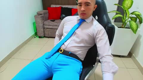 Snapshot of sebastian_oconnor77 chatting on 03/12/25, 03:07 juan  sebastian online show from 03/12/25, 03:07